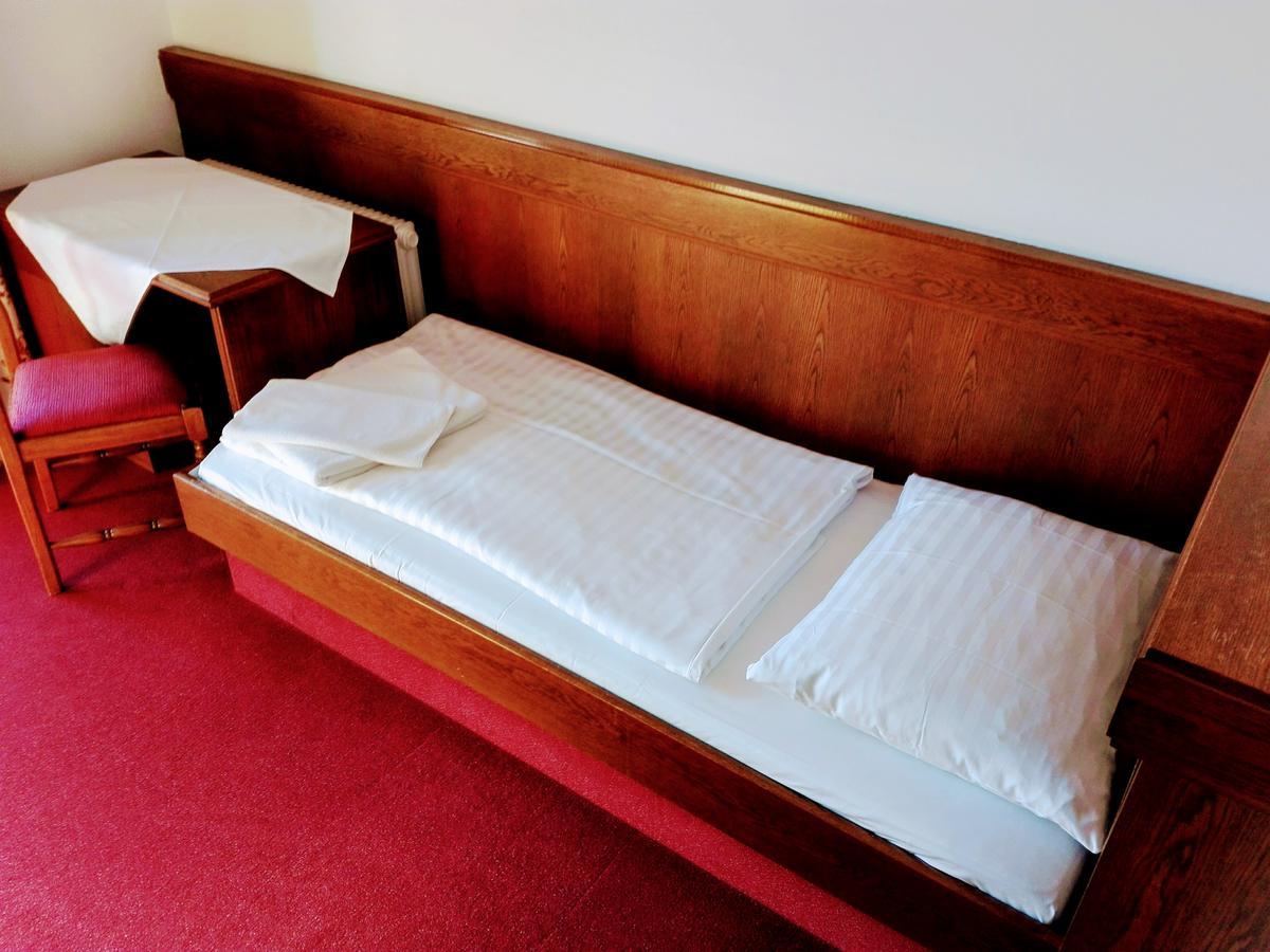 Mosers Pension Villach Ngoại thất bức ảnh