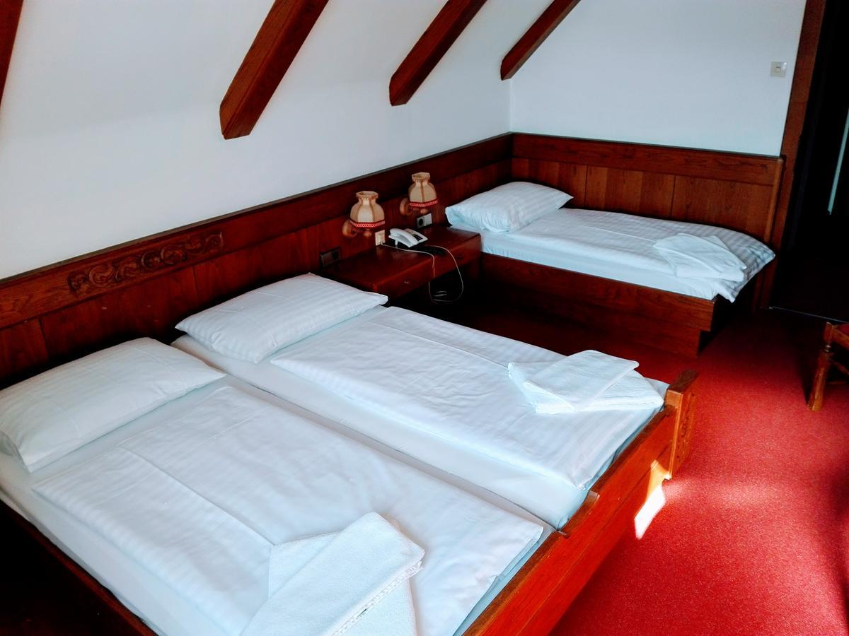 Mosers Pension Villach Ngoại thất bức ảnh