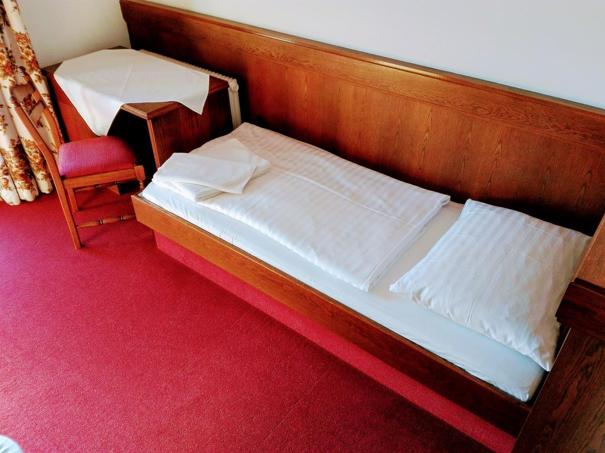 Mosers Pension Villach Ngoại thất bức ảnh