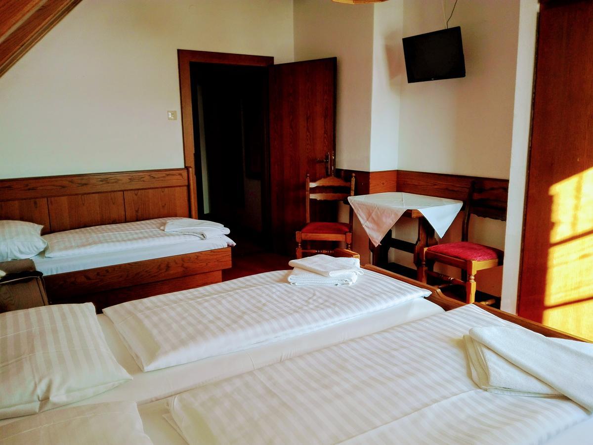 Mosers Pension Villach Ngoại thất bức ảnh
